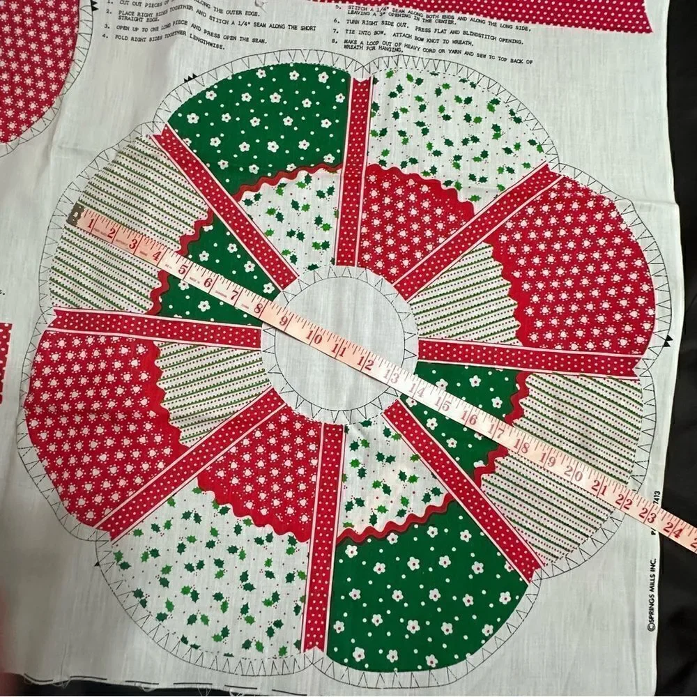 Vintage Lot Cut and Sew Festive Crafts - Wreath, Santa’s Stockings and Apron